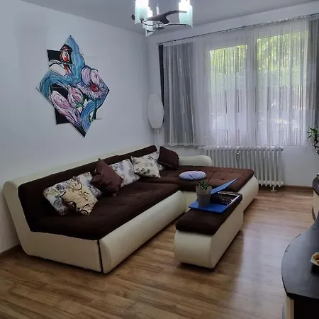 Apartament 2 Camere, Metrou 부쿠레슈티